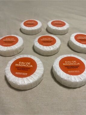 {Carlos Benaïm} Frederic Malle Hand & Body Soap | Eau de Magnolia (Set of 7)